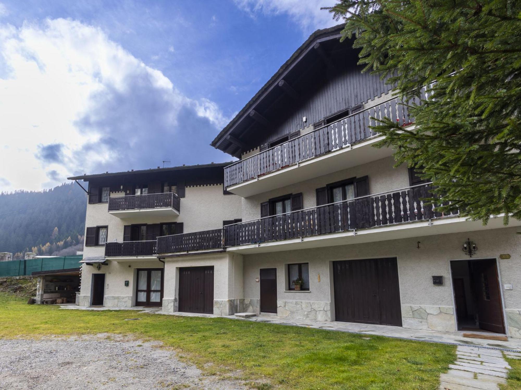 Apartment Isola Di Madesimo Apartments-1 By Interhome Exterior foto